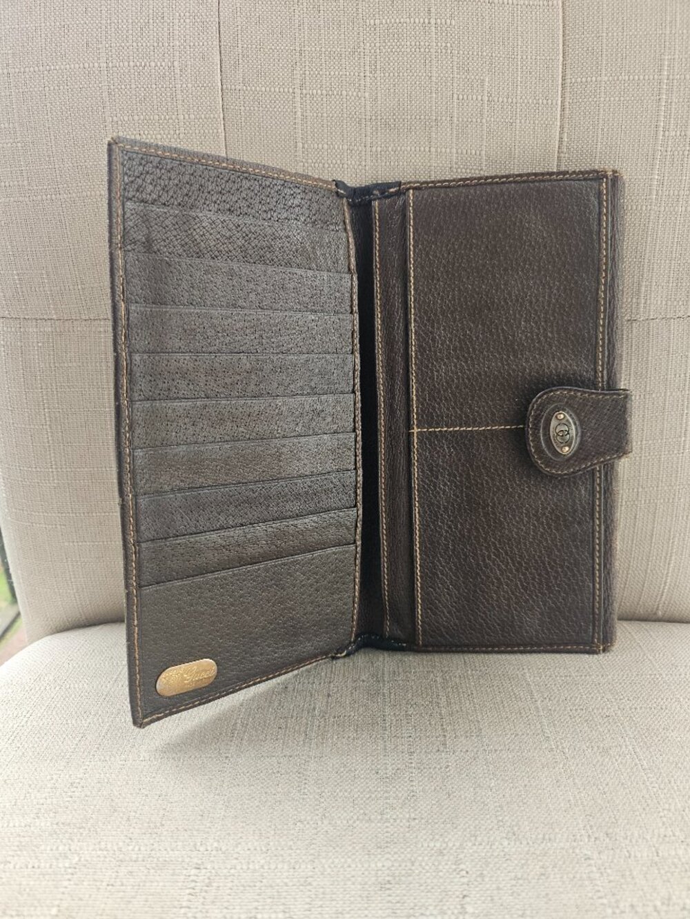 Vintage Gucci Brown Leather Bifold Clutch Wallet With Signature Red/Green Stripe - Picture 15 of 16